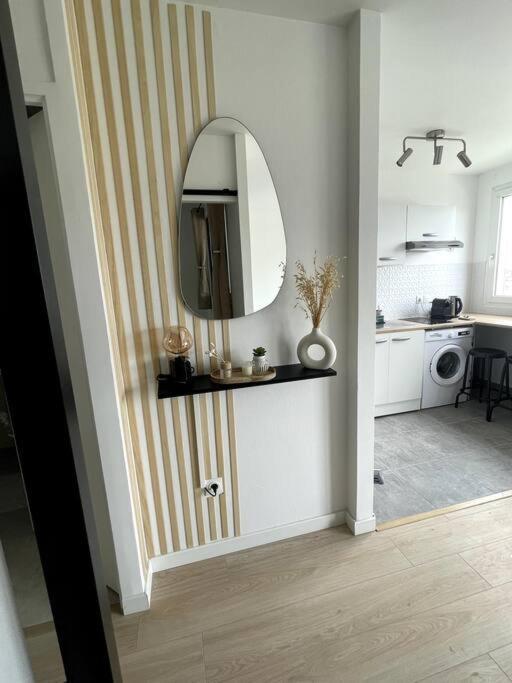 Appartement Cosy Et Lumineux Орли Екстериор снимка